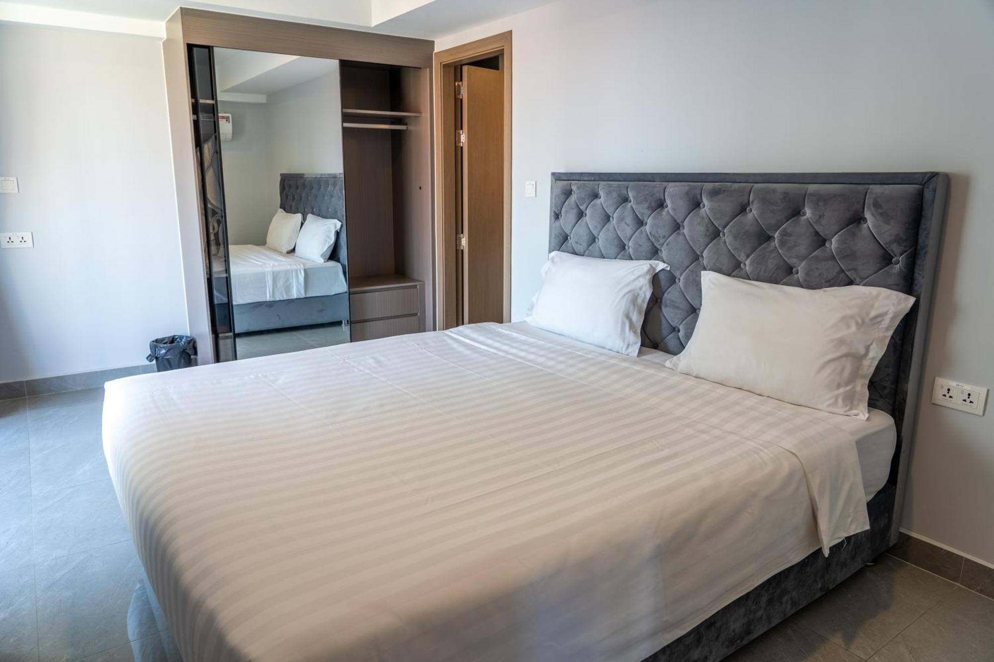 Parc21 Luxury Boutique Hotel Phnom Penh Dış mekan fotoğraf
