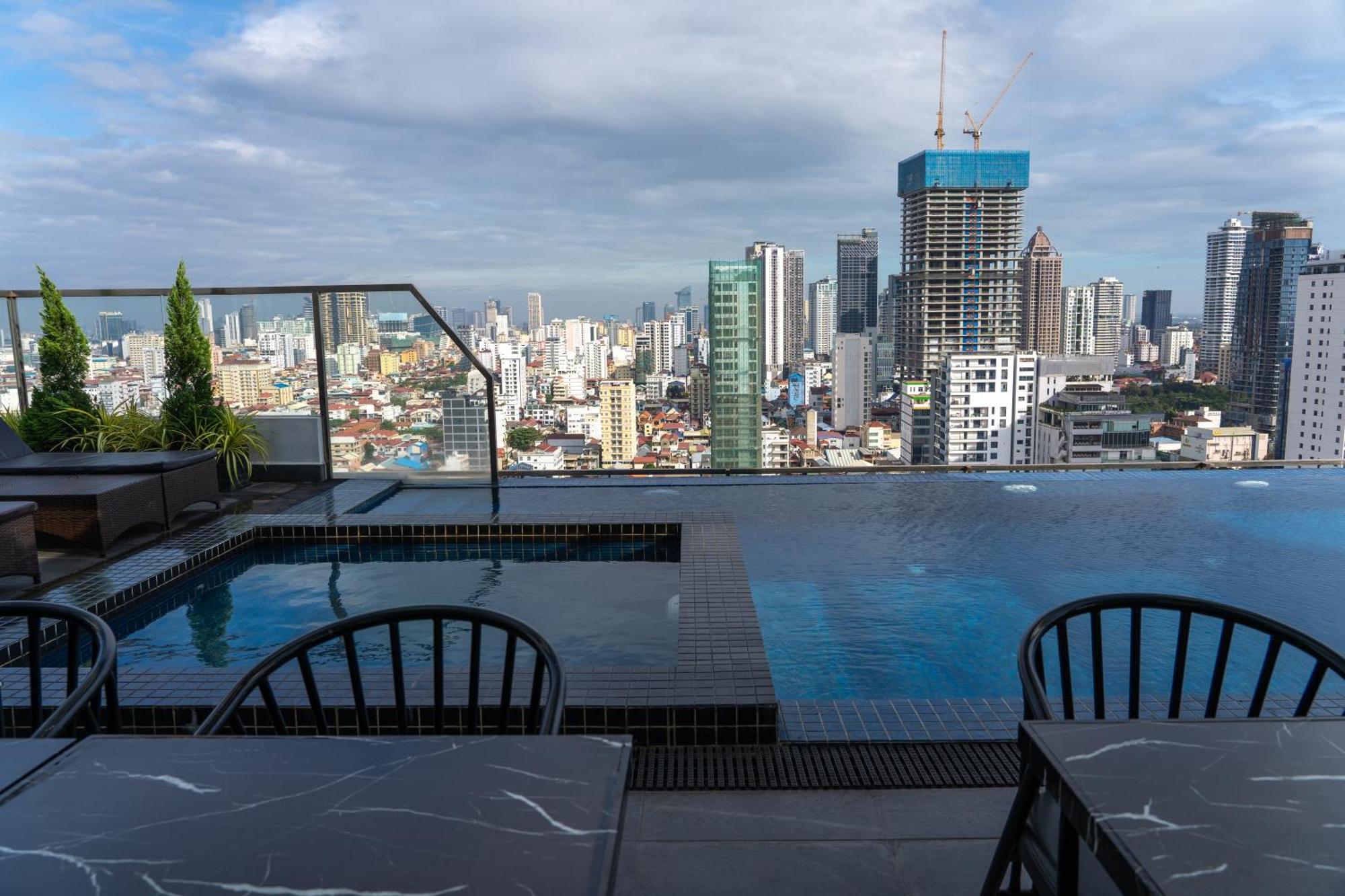 Parc21 Luxury Boutique Hotel Phnom Penh Dış mekan fotoğraf