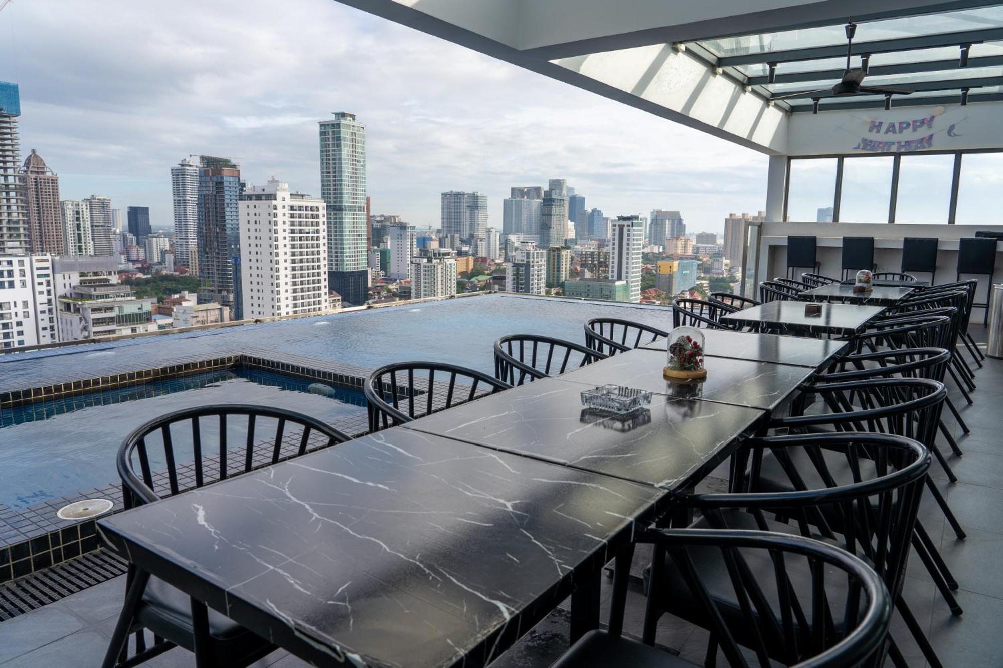 Parc21 Luxury Boutique Hotel Phnom Penh Dış mekan fotoğraf